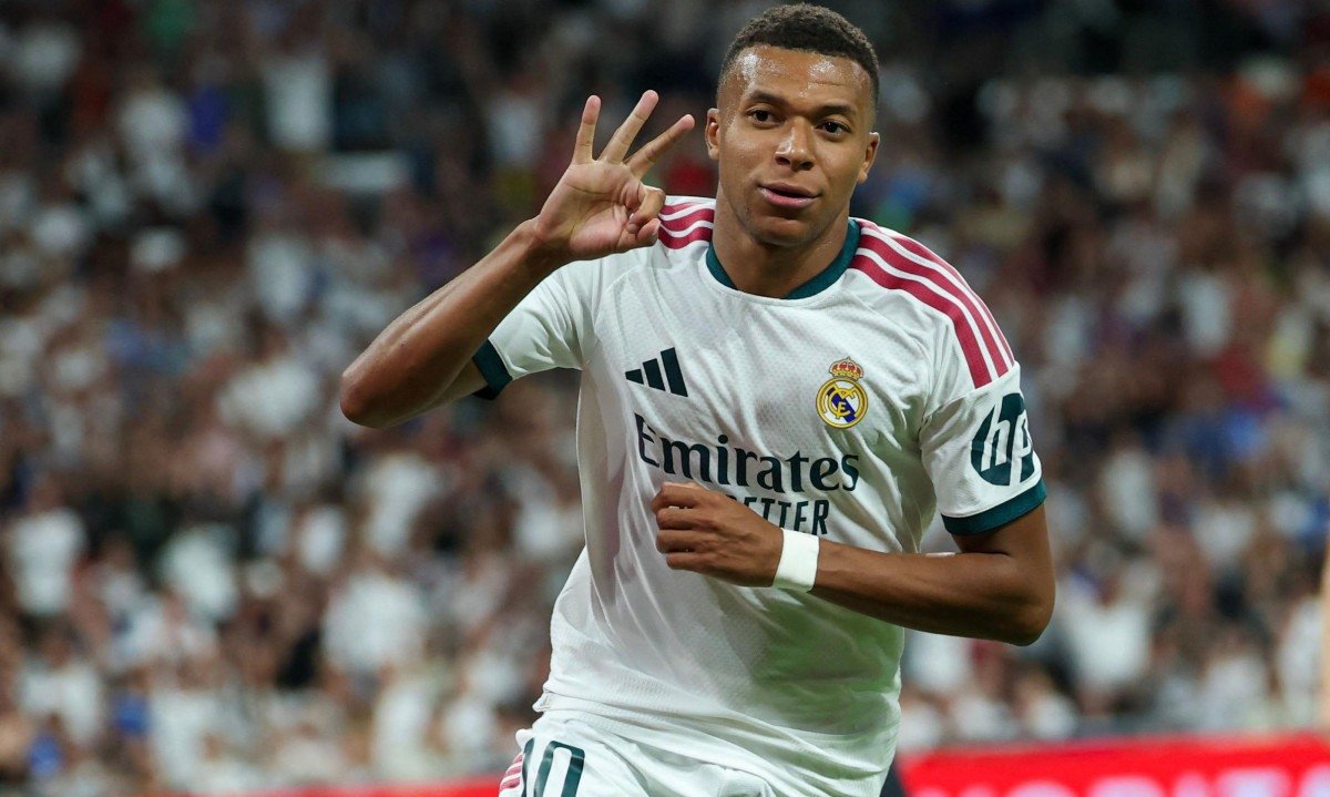 Jovem de 18 anos planejou o sequestro do jogador Kylian Mbappé e ataques a outras celebridades, segundo a imprensa internacional
- (crédito: AFP)