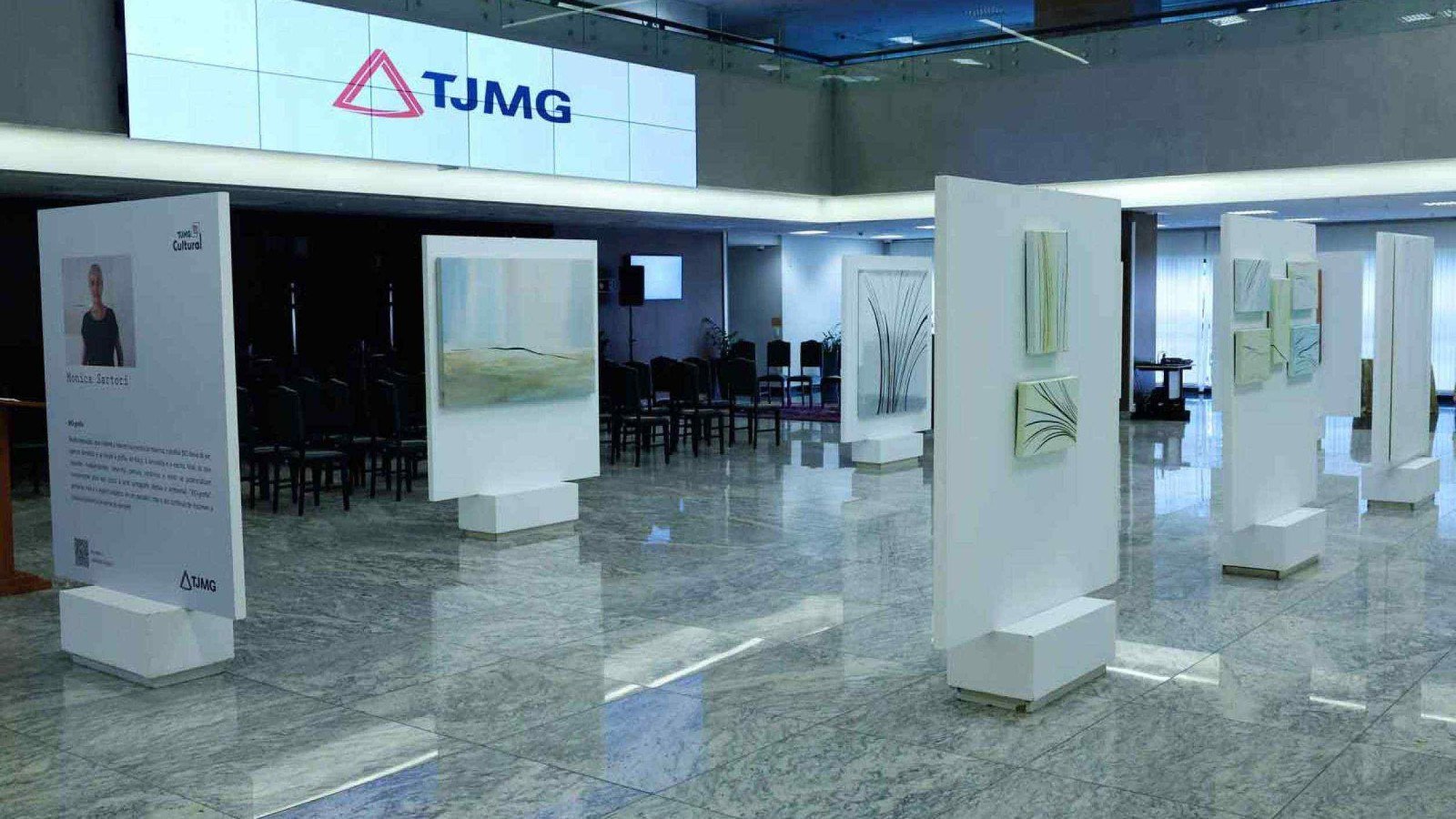 Obras da artista M&ocirc;nica Sartori expostas na Galeria de Arte do Tribunal de Justi&ccedil;a de Minas Gerais 