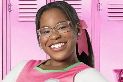 Atriz Carla Jeffery interpretou a l&iacute;der de torcida Bree na trilogia 'Zombies' do Disney Channel -  (crédito: Redes sociais)