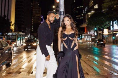 Ashley Park e Lucien Laviscount, da série 'Emily em Paris', passeiam por São Paulo
 -  (crédito: Reprodução/Instagram)