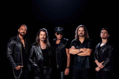 Angra vai apresentar em BH a íntegra do repertório do álbum 'Holy Land', que misturou heavy metal com ritmos afro-brasileiros e música clássica -  (crédito: Rafael-Karelisky/Divulgação)