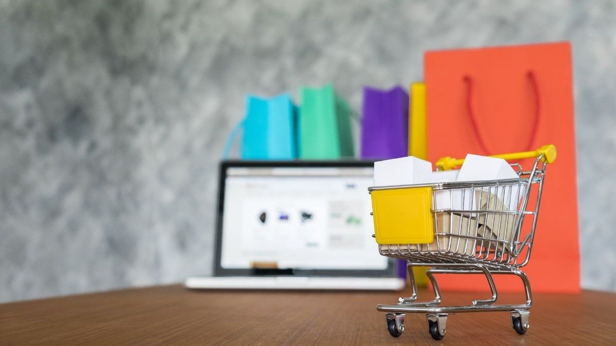 A Black Friday impulsiona o e-commerce, com consumidores j&aacute; planejando suas compras e buscando as melhores ofertas online -  (crédito: Freepik)