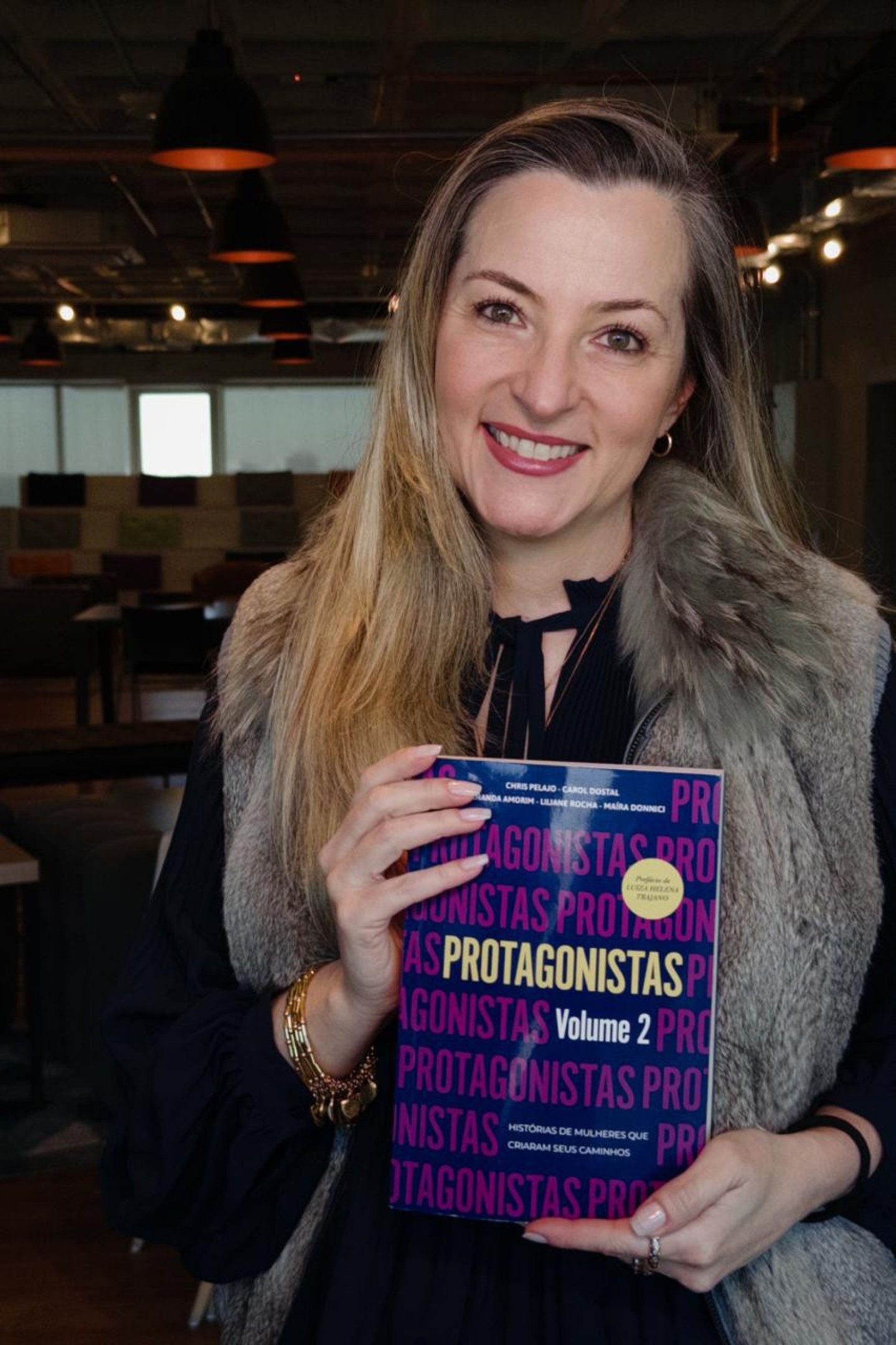 "O meu cap&iacute;tulo &eacute; uma carta aberta ao meu &uacute;nico filho sobre a mem&oacute;ria desse pai que ele guarda t&atilde;o poucas lembran&ccedil;as"  Cris Mantovani Jornalista, colunista do Portal Uai e membro do Conselho de Pacientes e Familiares do Hospital Israelita Albert Einstein   