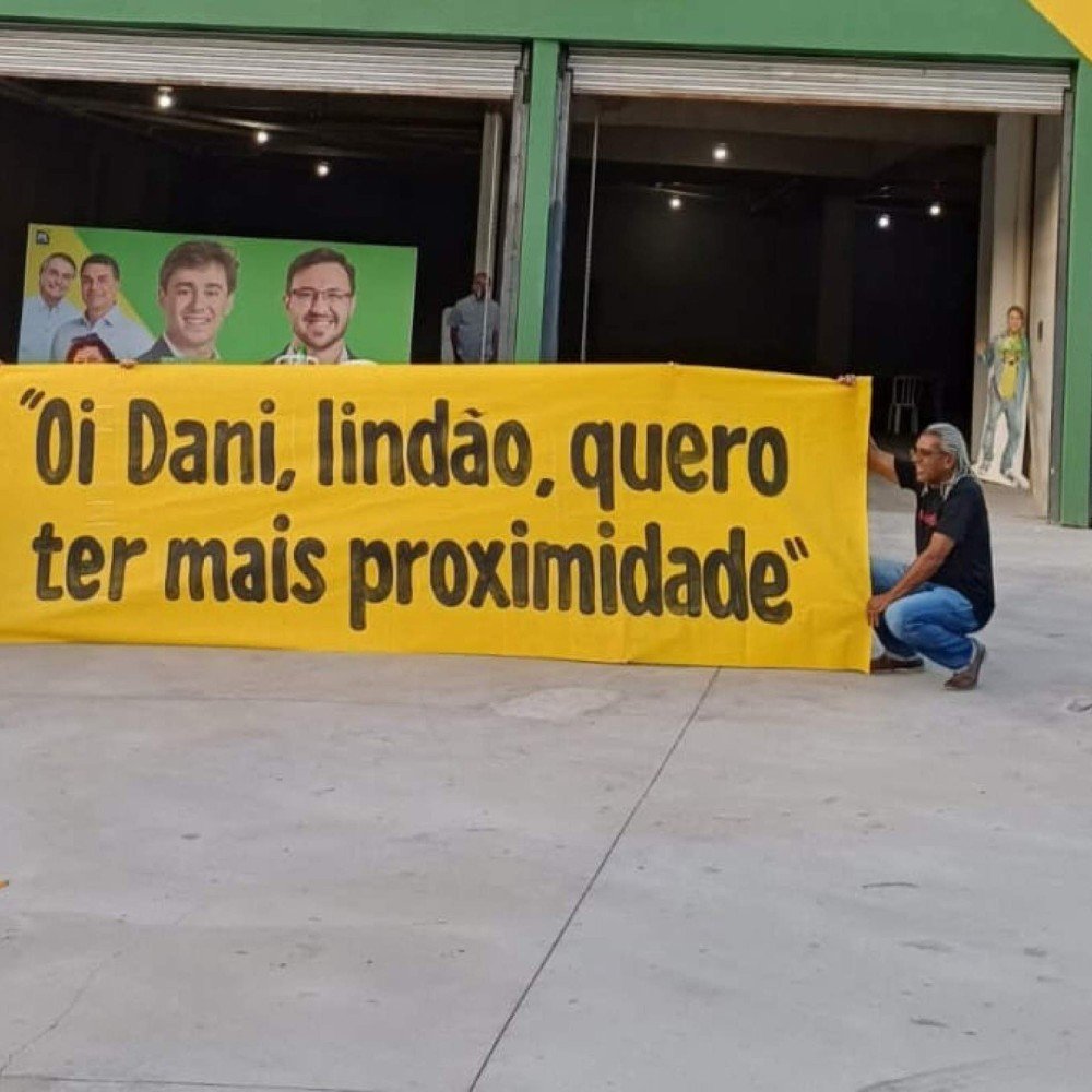 Conversa de Nikolas e Vorcaro vira protesto, meme e paródia feitas com IA