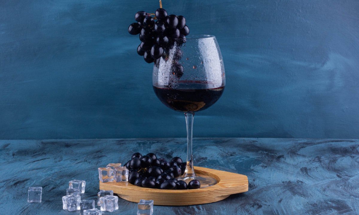 Resfriar vinho com gelo n&atilde;o &eacute; a melhor op&ccedil;&atilde;o