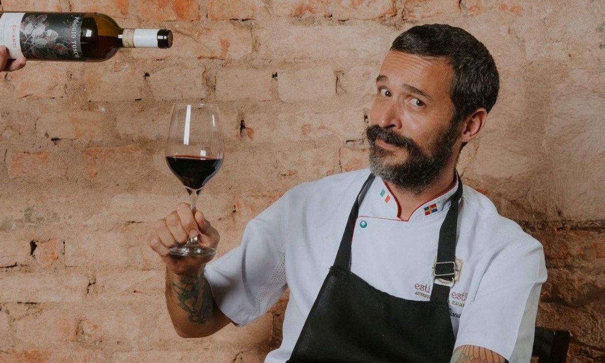 Simone Biondi, chef do restaurante Est! Est!! Est!!!, defende que n&atilde;o se deve cortar massas