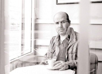 Javier Peña, autor de 'Tinta invisível' e do podcast 'Grandes infelices', nasceu em La Coruña e vive em Santiago de Compostela
 -  (crédito: CECILIA DÍAZ BETZ/DIVULGAÇÃO)