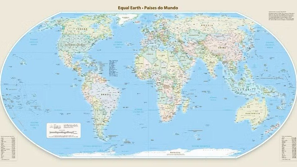 A proje&ccedil;&atilde;o cartogr&aacute;fica Equal Earth, como a da imagem, &eacute; incentivada pela ONU para uma representa&ccedil;&atilde;o mais fiel das massas de terra globais -  (crédito: Reprodu&ccedil;&atilde;o/equal-earth.com)