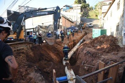 Obra da Copasa, na Rua Xapuri, no Bairro Nova Granada, registrada pelo Estado de Minas nesta sexta-feira (4/9) -  (crédito: Gladyston Rodrigues )