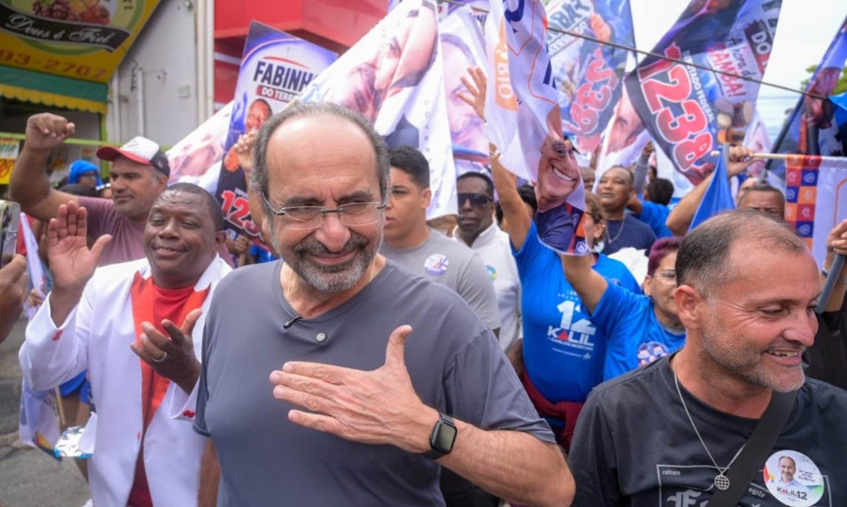 Ex-prefeito de Belo Horizonte criticou a falta de abastecimento em bairros da região - (crédito: Leandro Couri/Campanha Alexandre Kalil)