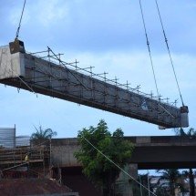 Trevo do Belvedere: viga maior de obra no viaduto é içada; veja vídeo - Gladyston Rodrigues/EM/DA.Press