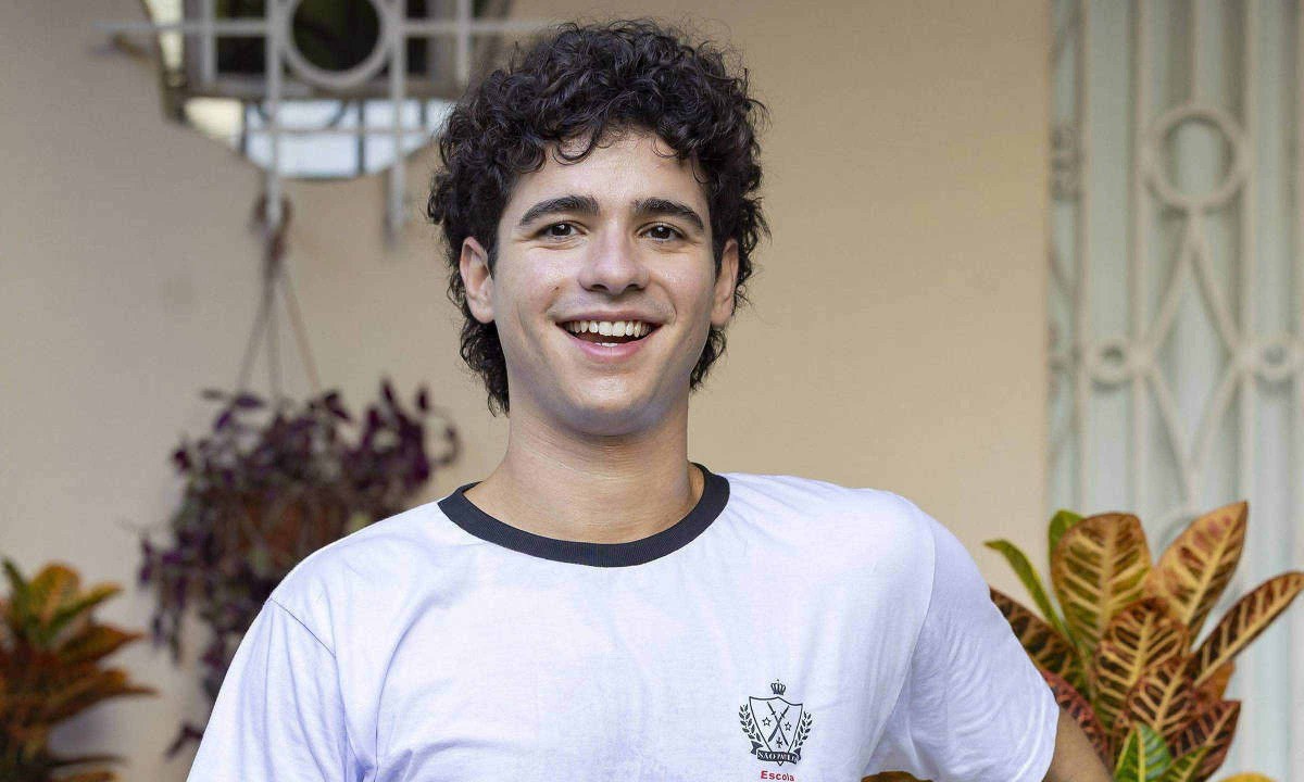 Ator João Victor Gonçalves, que recebeu ofensas de streamer na noite de sexta (4/9), no Rock in Rio - (crédito: Manoella Mello/TV Globo)