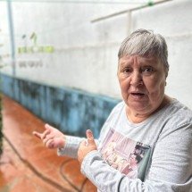 Vazamento da Copasa invade casa de moradores no Barreiro, em BH - Quéren Hapuque/EM/DA Press