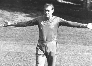 Técnico da Seleção Brasileira na Copa América de 1975, Oswaldo Brandão comandou o time celeste em 1984 -  (crédito: Arquivo/EM - 21/2/1984)