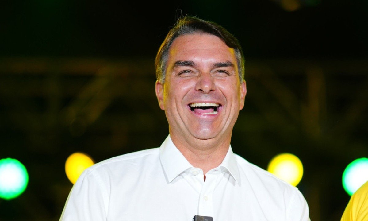 Bolsonarismo captura, de novo, o 7 de Setembro, e ‘fora, Moraes’ vira ‘vem, Flávio’ - (crédito: Foto: Vittor Sales/Divulgação Campanha Flávio Bolsonaro)