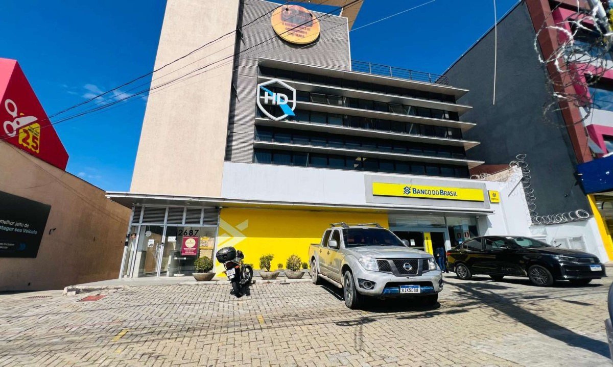 Grupo escolhe feriado para invadir banco, mas PM flagra plano em Contagem - (crédito: Edésio Ferreira/EM/D.A.Press)