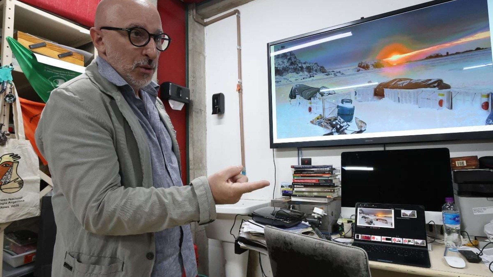 Laborat&oacute;rio de Estudos Ant&aacute;rticos em Ci&ecirc;ncias Humanas (Leach), coordenado pelo arque&oacute;logo e professor Andres Zarankin