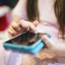 Quase metade dos alunos usa IA nas tarefas no Brasil, mas capacidade digital é baixa, mostra Pisa - Agência Brasil
