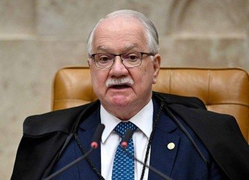 Em carta a Fachin, ministros aposentados manifestam apoio e cobram apuração 'pública' e 'rigorosa' diante de crise no STF -  (crédito: BBC)