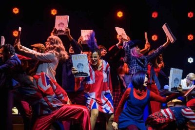 Na capital mineira, "Diana, a princesa do povo" ter&aacute; a atriz carioca  Mavi Carpin no papel-t&iacute;tulo e&nbsp; Lucas Britto como o pr&iacute;ncipe Charles -  (crédito: Andy Santana/Divulga&ccedil;&atilde;o&nbsp;)