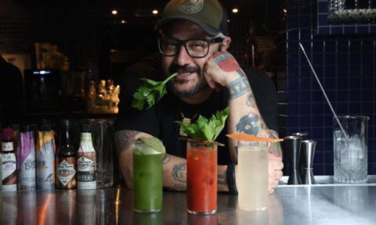 Três criações de Filipe Brasil para o bar Ototoi são inspiradas no Blood Mary - (crédito: Marcos Vieira/EM/D.A Press)