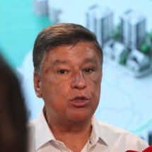 Após utilizar redes para pedir impeachment de Dino, Viana apaga publicações - Edesio Ferreira/EM/D.A. Press