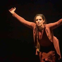 Rosa Antuña apresenta ‘A dança da Mulher-Árvore’ na Sala Ceschiatti