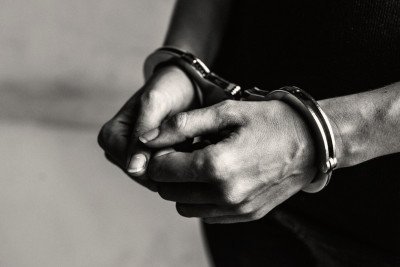 Jovem acusado de assassinato e condenado a ressarcir o INSS aguarda julgamento em pres&iacute;dio -  (crédito: Magnific)