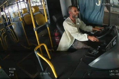 Homem foge de hospital e furta ônibus  -  (crédito: Material cedido ao Correio)