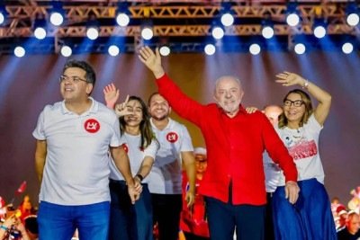 Lula e Janja durante comício em Teresina, no Piauí  -  (crédito: Ricardo Stuckert)