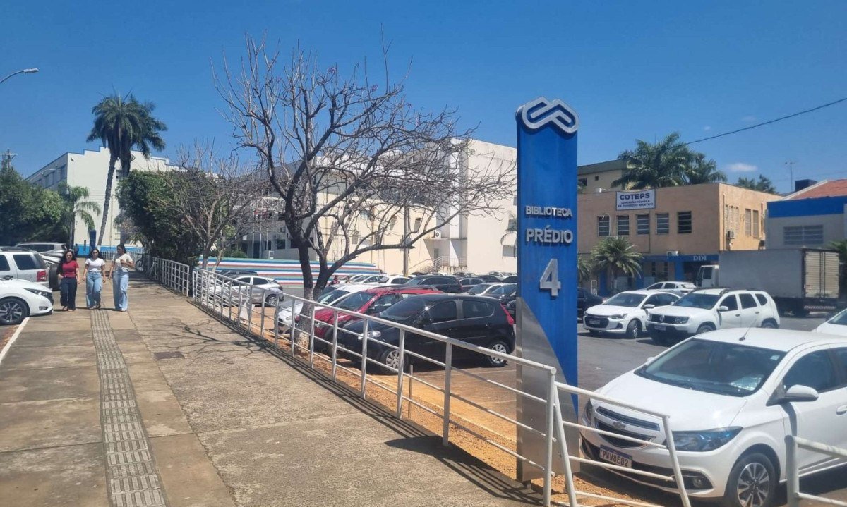 Unimontes realizou, pela primeira vez, votação digital para escolher reitor e vice-reitor - (crédito: Luiz Ribeiro/DA Press)