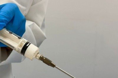 Pasta moldável foi idealizada para aplicação em pequenas fissuras e para o preenchimento de falhas ósseas extensas -  (crédito: Divulgação/Bioactive )