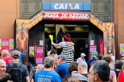 A greve ocorre por tempo indeterminado. O funcionamento de cada agência depende da adesão dos funcionários -  (crédito: Edésio Ferreira/EM/DA. Press)