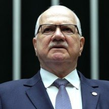 As cobranças para que Fachin defina (e informe) como será a sessão de terça