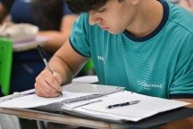 Reta final do Enem: o que é necessário mudar no cronograma de estudos 