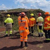 Corpo de homem desaparecido é localizado em precipício na Grande BH - Corpo de Bombeiros/Divulgação