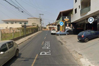 O carro utilizado pelos autores teria sido roubado  -  (crédito: Reprodução:Google Street View)