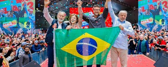 Presidente da República, Luiz Inácio Lula da Silva, durante ato de campanha em Curitiba -  (crédito: Ricardo Stuckert)
