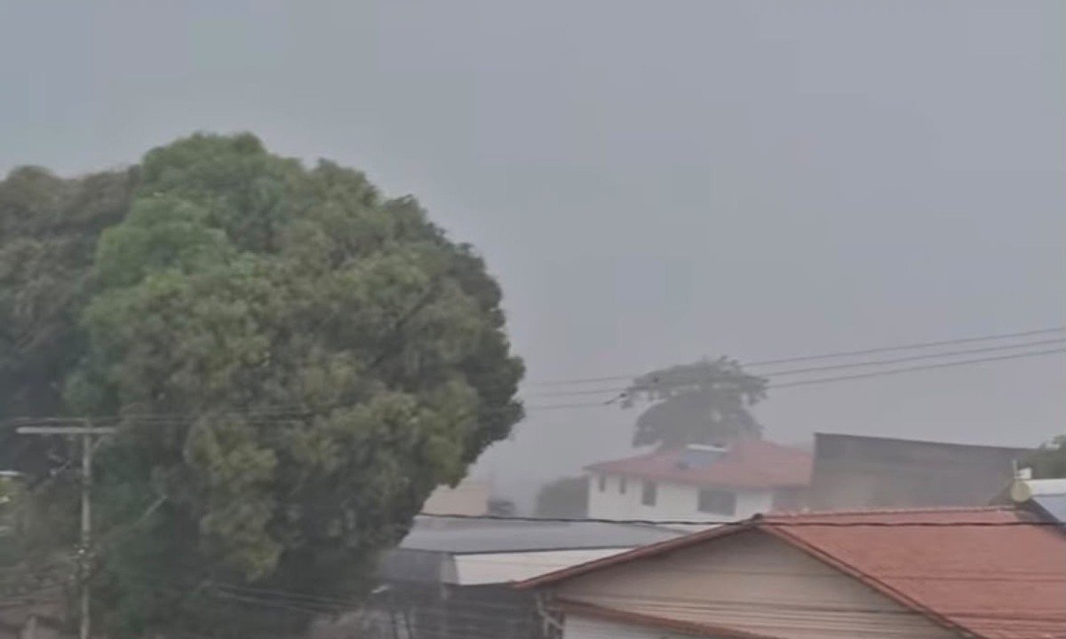 O acumulado de chuva na região chegou a 112,5 milímetros desde o início do mês - (crédito: Reprodução/Redes Sociais )