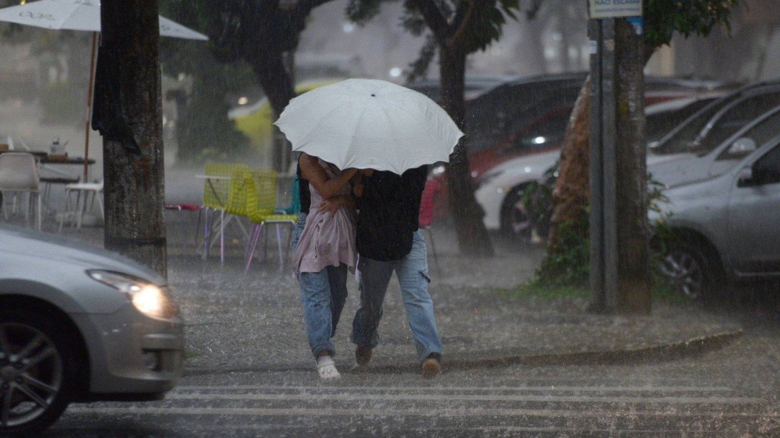 Chuva continua em Minas? Veja a previsão do tempo para os próximos dias