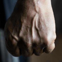 BH: homem agride companheira e coloca fogo em casa em Venda Nova