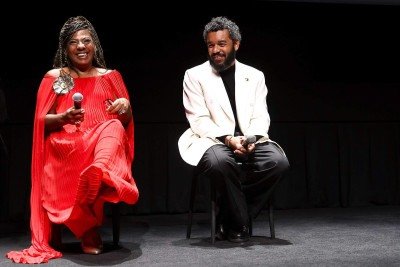 A atriz Rejane Faria e o diretor Gabriel Martins conversaram com o público após a exibição de 'Vicentina pede desculpas' no Festival Internacional de Cinema de Toronto -  (crédito:  Joshn Salangsang/Sutterstock Ima)