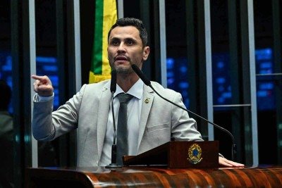 Um dos três candidatos – Patrus, Kalil ou Simões – irá disputar o segundo turno com Cleitinho -  (crédito: JEFFERSON RUDY/AGÊNCIA SENADO)
