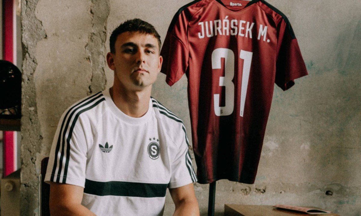 Jogador europeu é hostilizado e recusado por torcida em razão de histórico no rival - (crédito: No Ataque Internacional)