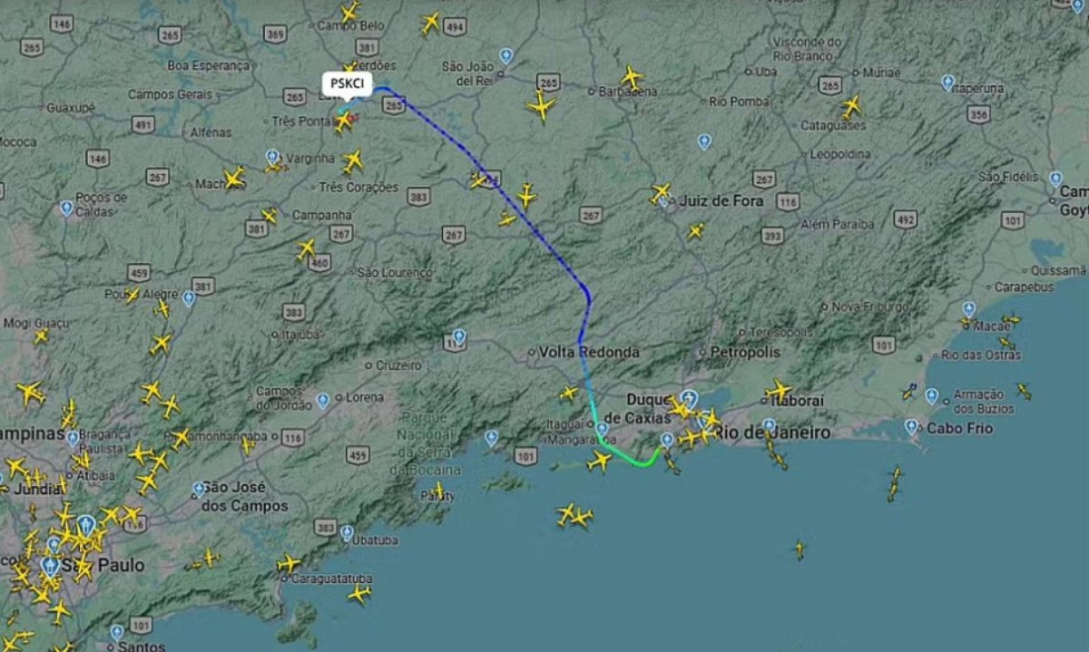 De acordo com a FAB, os controladores agiram dentro dos procedimentos previstos
- (crédito: Flight Radar 24 / Reprodução)