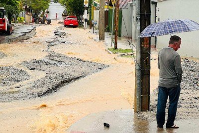 A previsão indica que a instabilidade deve continuar nos próximos dias -  (crédito: Edésio Ferreira/EM/D.A Press)