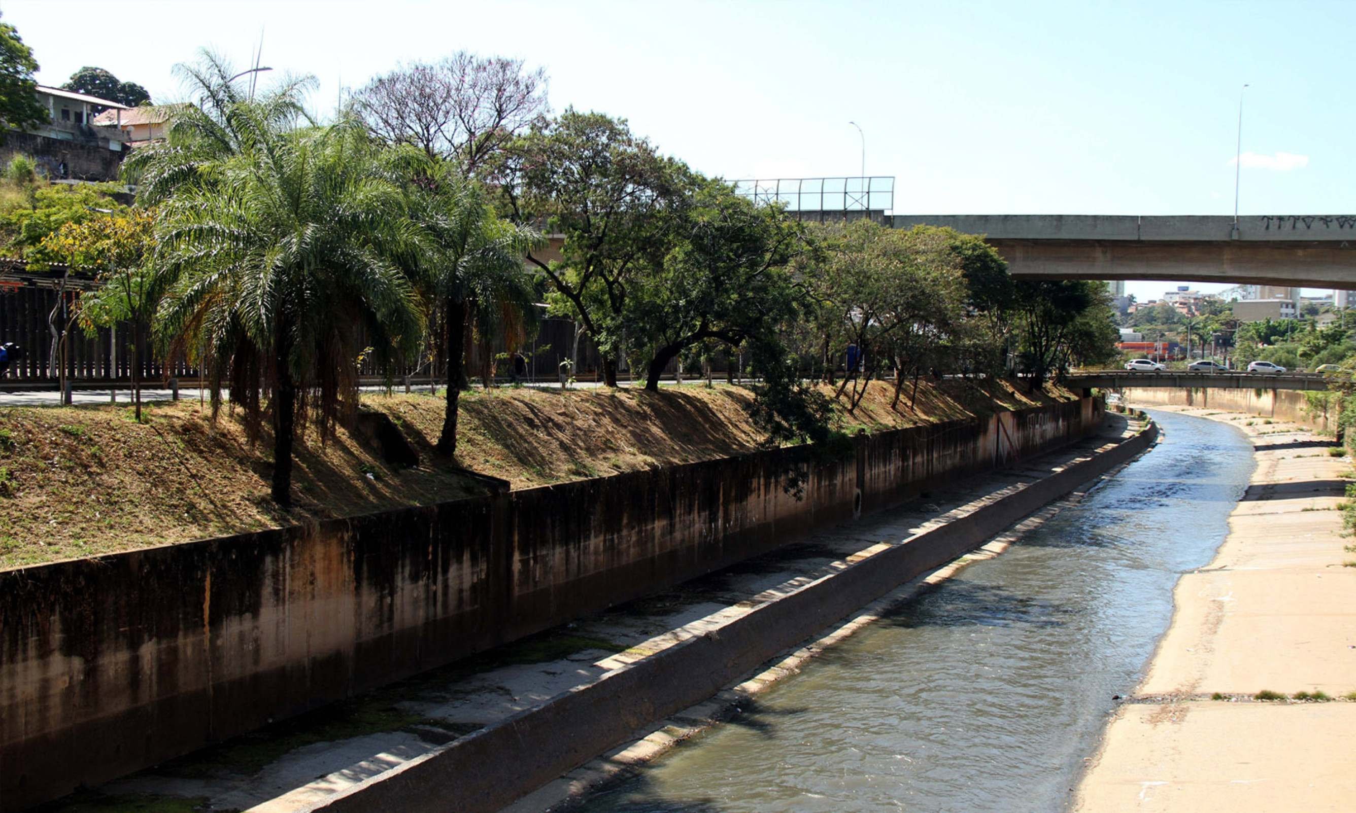 "Em Belo Horizonte, uma nova ideia ganhou corpo em agosto, com a proposta do Parque Linear Andradas"