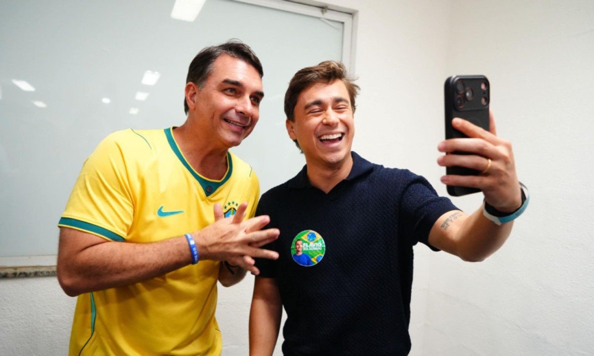 Telão e mobilização: a estratégia de Nikolas para Flávio colher dividendos do STF - (crédito: Foto: Vittor Sales/PL)