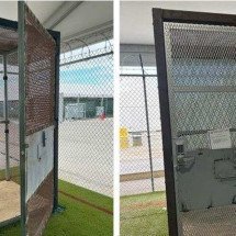 As jaulas para imigrantes presos descobertas na 'Alcatraz dos Jacarés' na Flórida