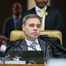 Mendonça ainda não deu aval à PF para acesso a repasses de Vorcaro a autoridades